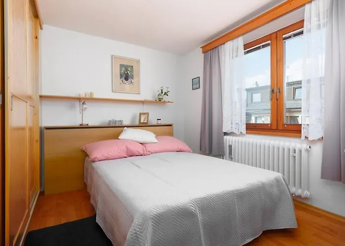 Vakantiehuis Entire House With Garden Near Prague